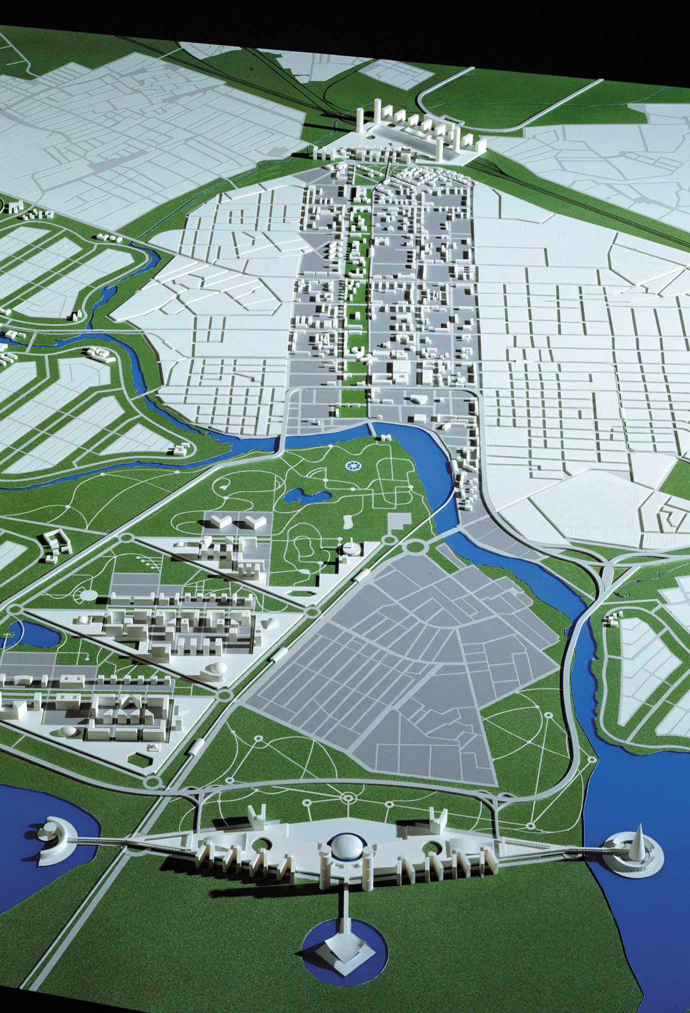 カザフスタン新首都アスタナ計画 | PROJECT | 黒川紀章 建築都市設計事務所